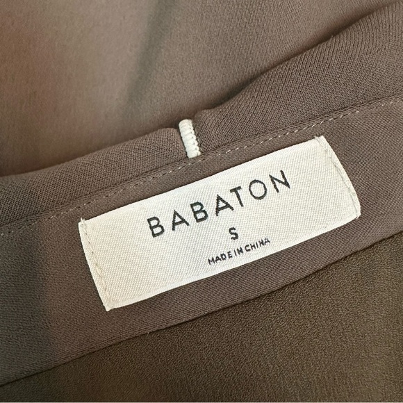 Aritzia Babaton Khaki Olive Green Sleeveless Blouse, Small - Picture 9 of 9